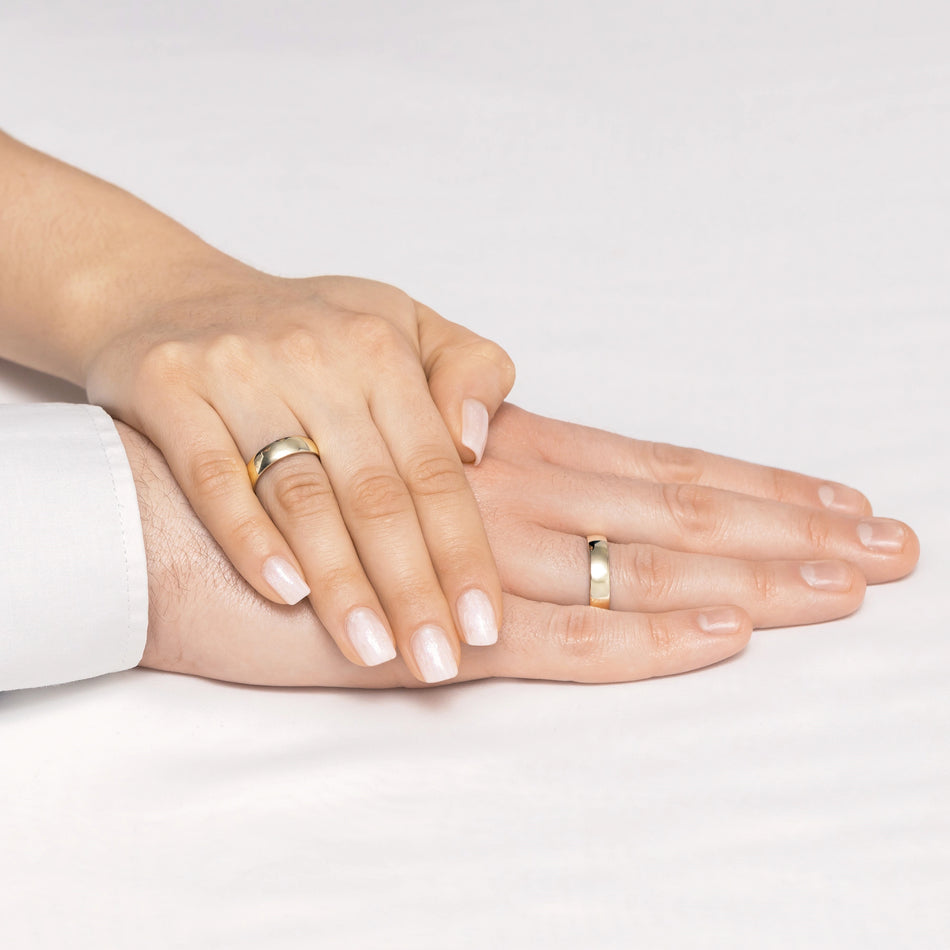 Classic Slightly Rounded Single Gold Wedding Band Ring 5mm