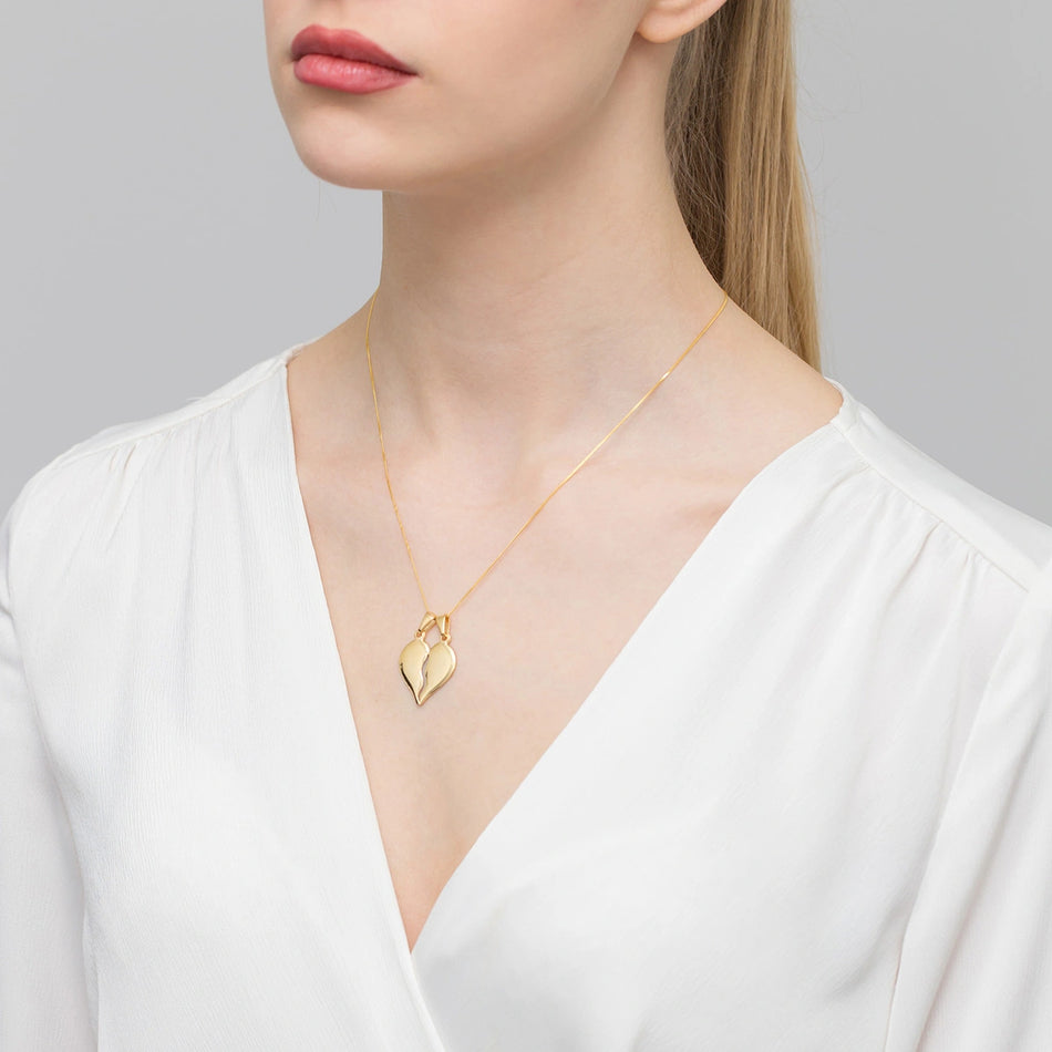 Anhänger aus vergoldetem Silber in geteiltem Herz für Paare