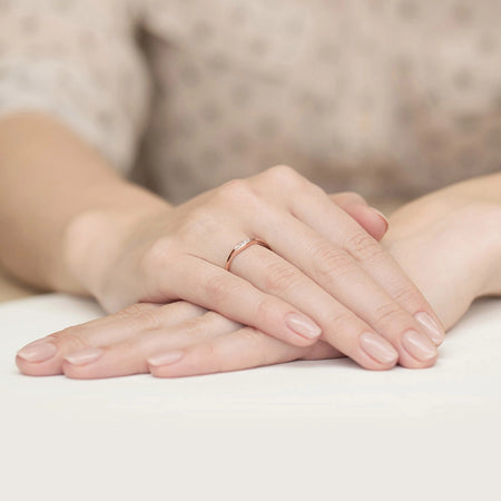 gold-ring-with-0-02ct-diamonds-p016-b0-02