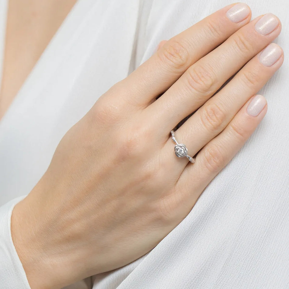 goldring-mit-0-08ct-und-4x0-005ct-diamanten-p027-b0-10