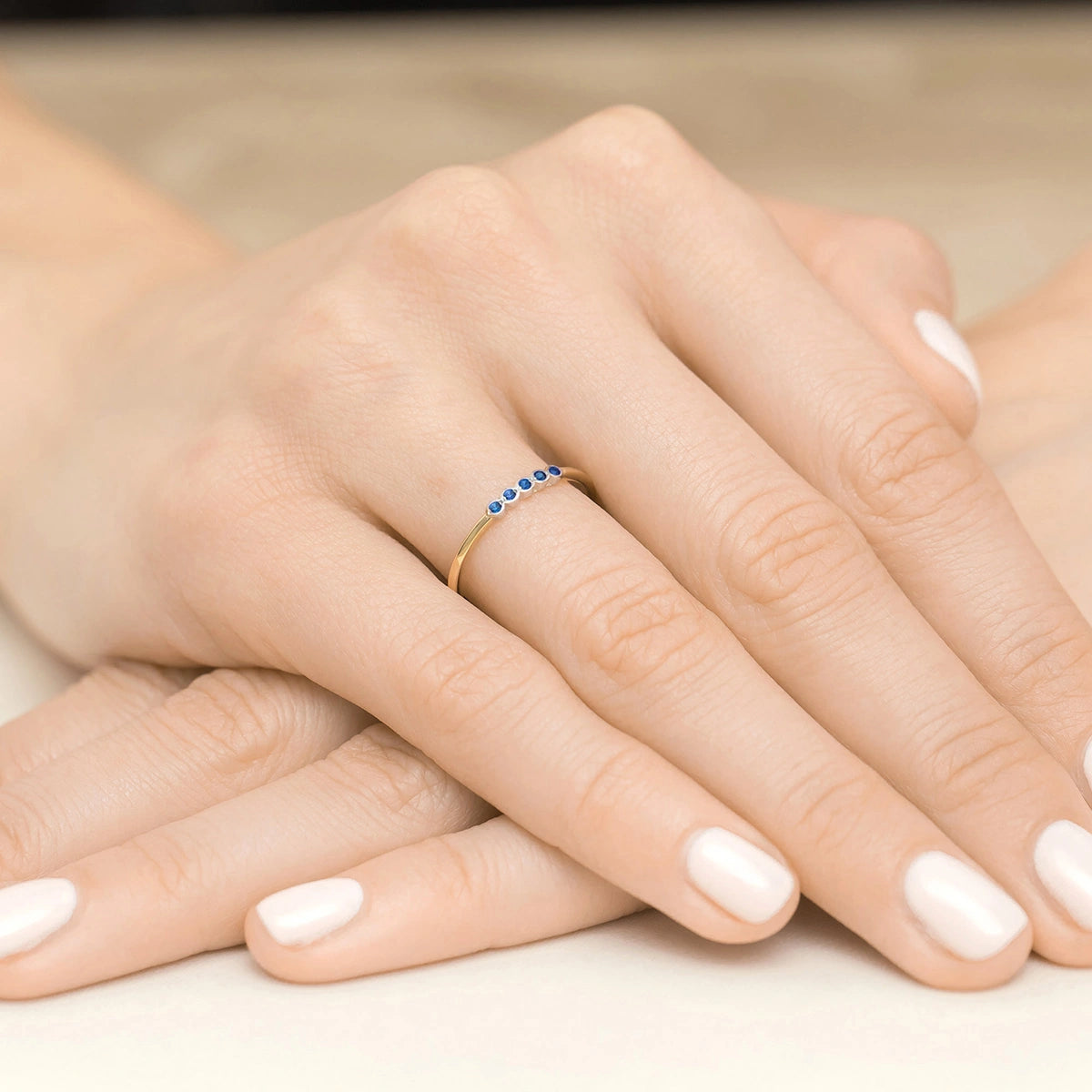 8k-Goldring-mit-blauem-Zirkonia-w0638-z6-zin-01