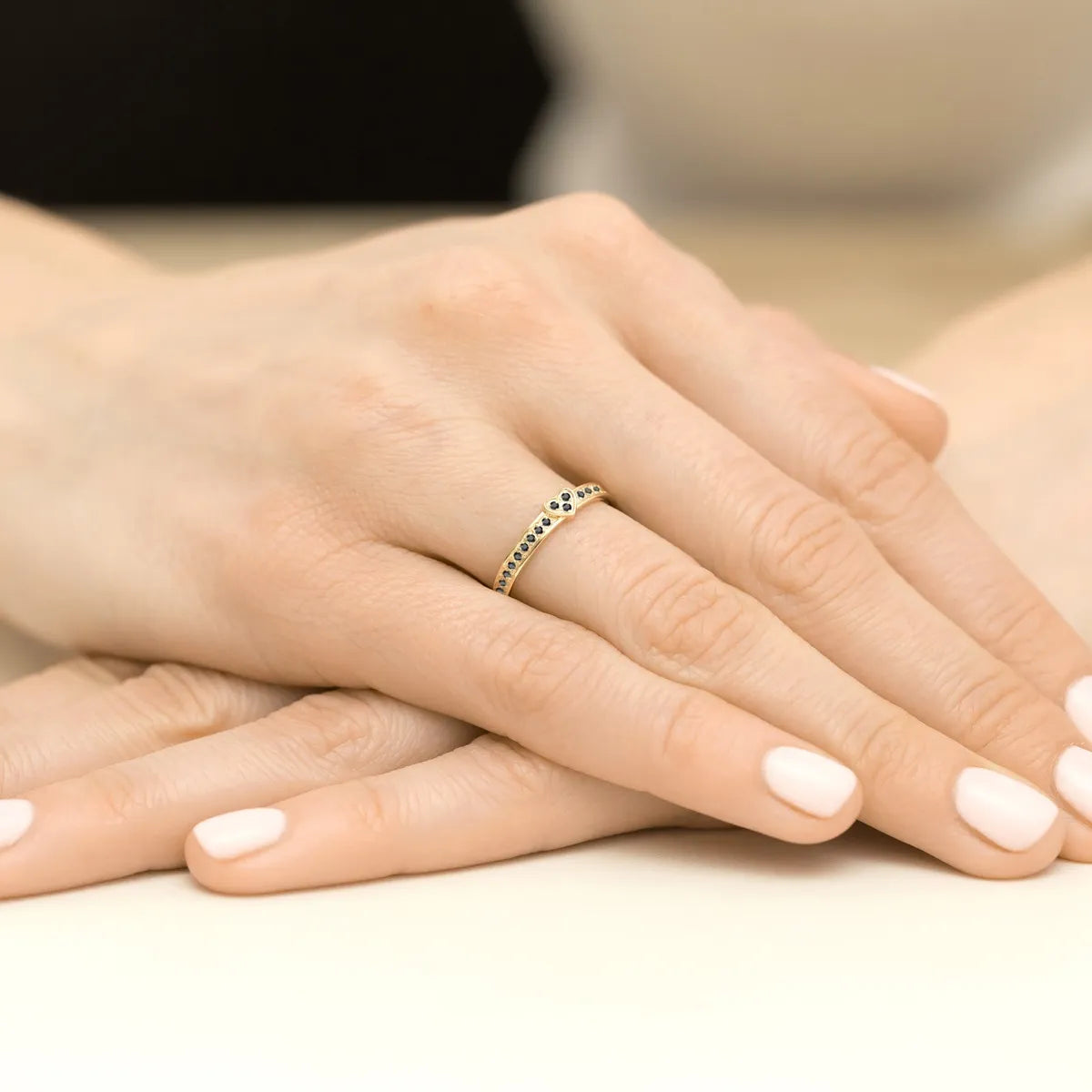 goldring-mit-schwarzen-diamanten-p042-585-cb0-11