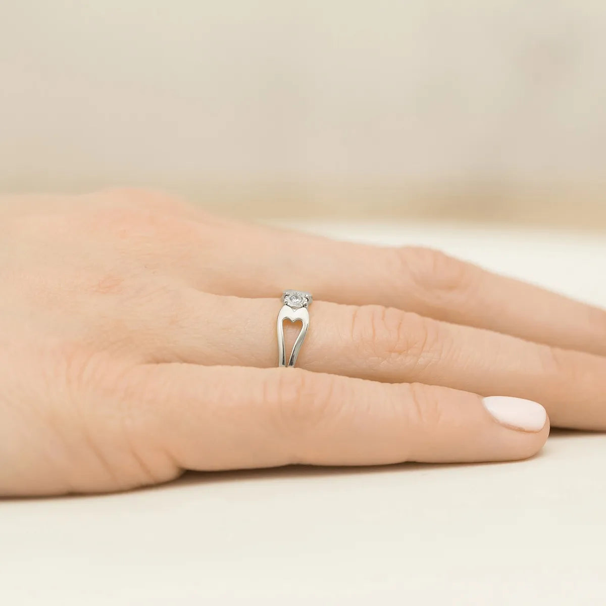 goldring-mit-0-03ct-diamant-p056-585-b0-03