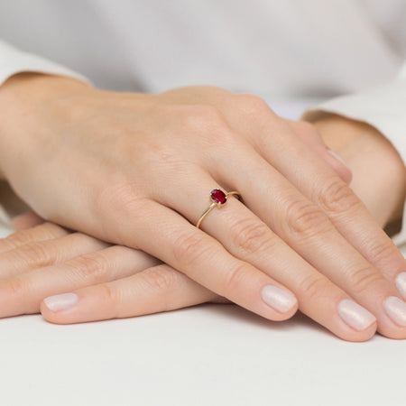 14k-gold-ring-with-red-zirconia-p130-333-c