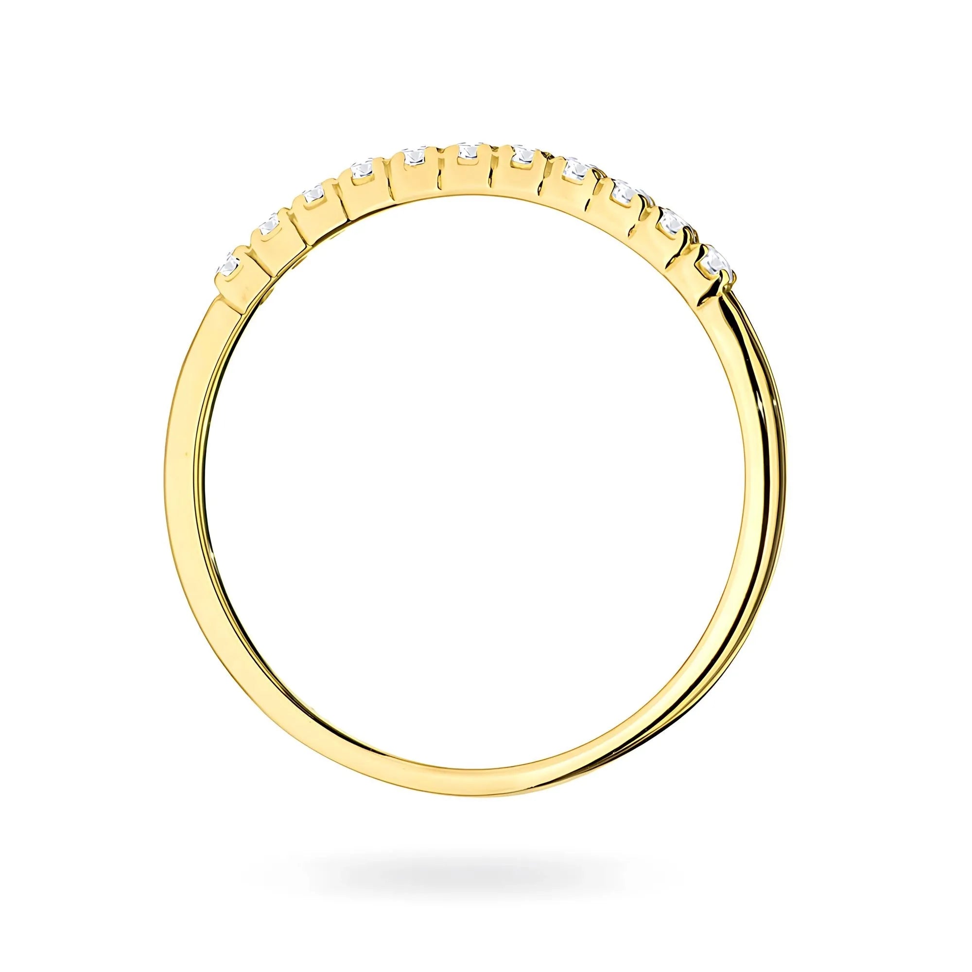 gold-ring-set-with-diamonds-p142-b0-09