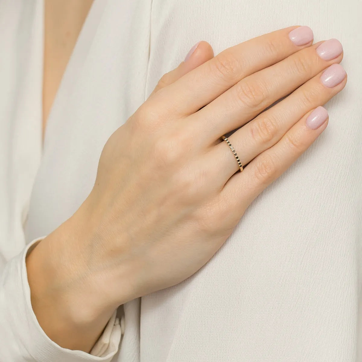 gold-ring-with-0-095ct-black-diamonds-p142-585-cb0-09