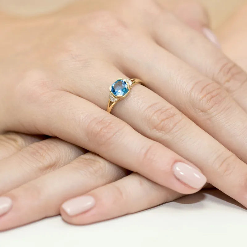 14k-gold-ring-with-zirconia-p146-375-nb