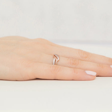 gold-ring-with-0-125ct-diamonds-p152-585-b0-12