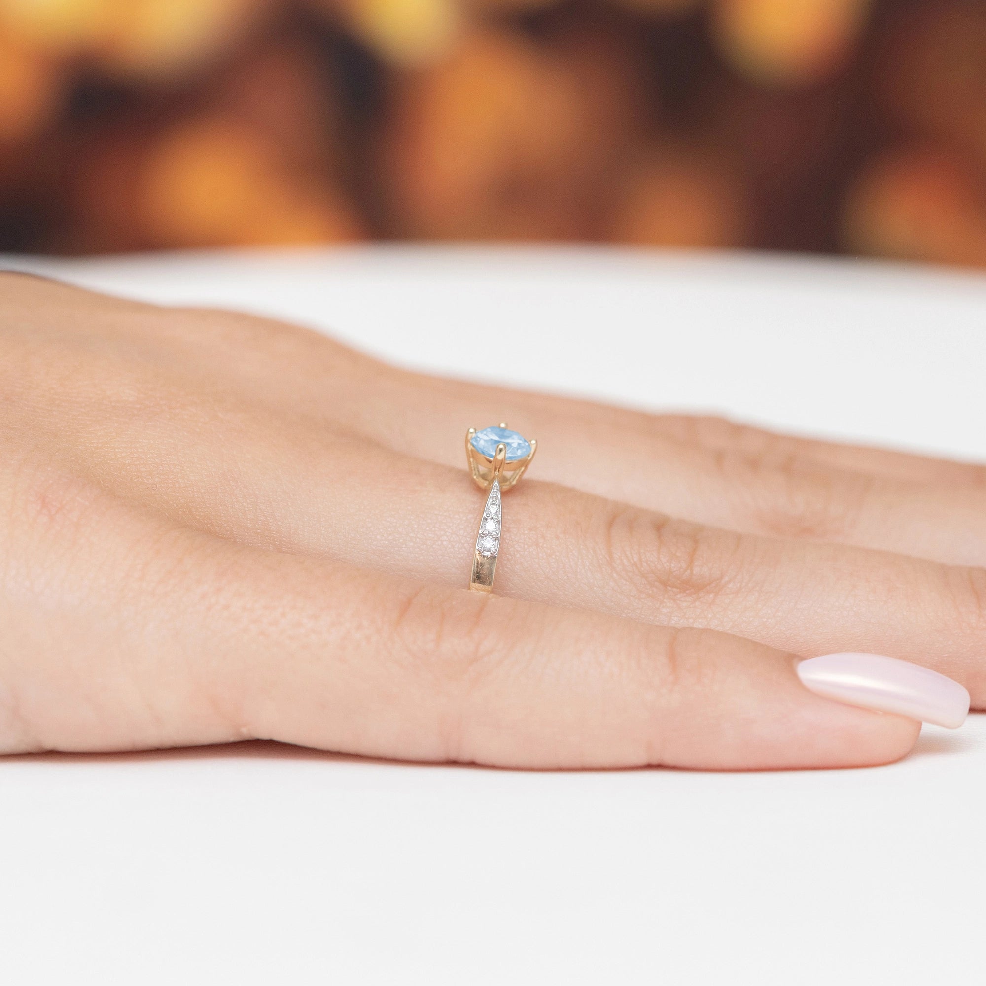 14k-gold-ring-with-blue-zirconia-p167-585-n