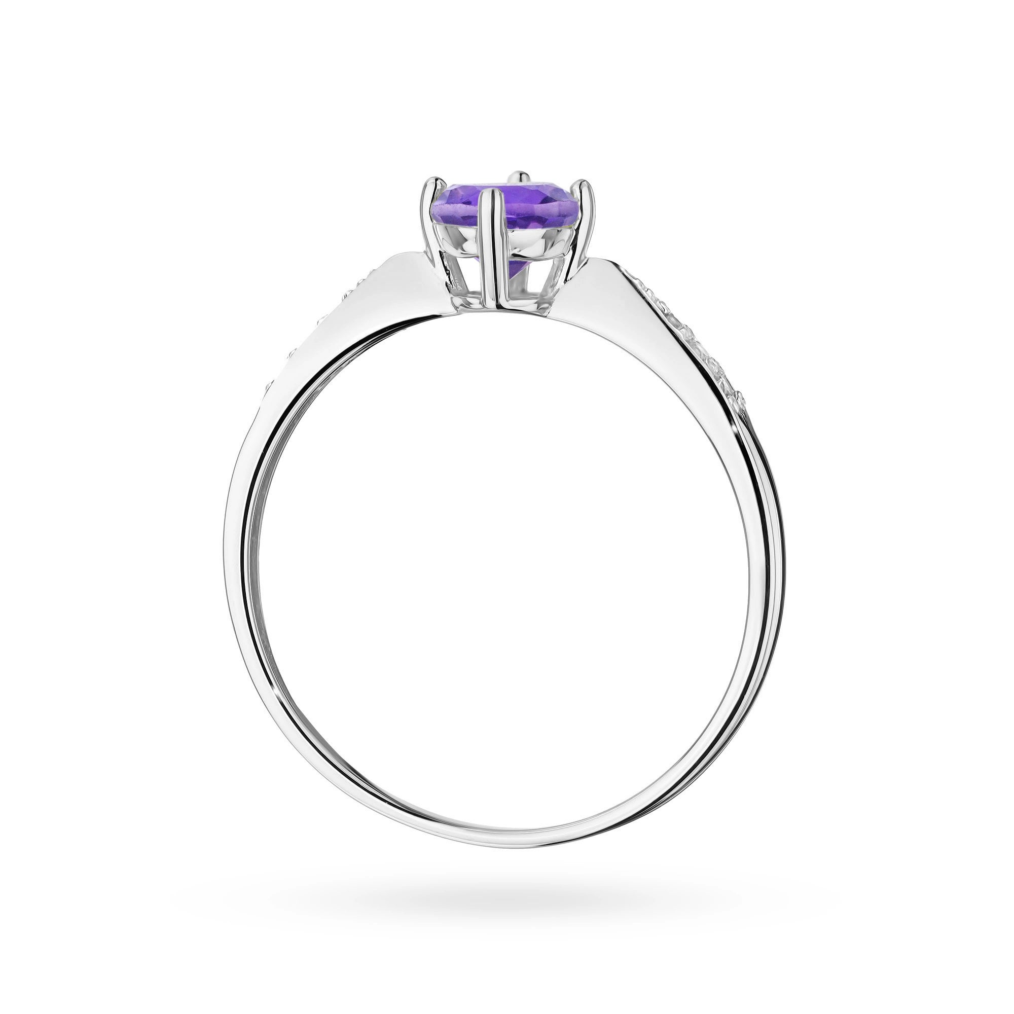gold-ring-with-0-50ct-tansanit-and-0-068ct-diamonds-p167-585-a0-50