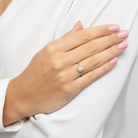 8k-gold-ring-with-zirconia-p173-333-b