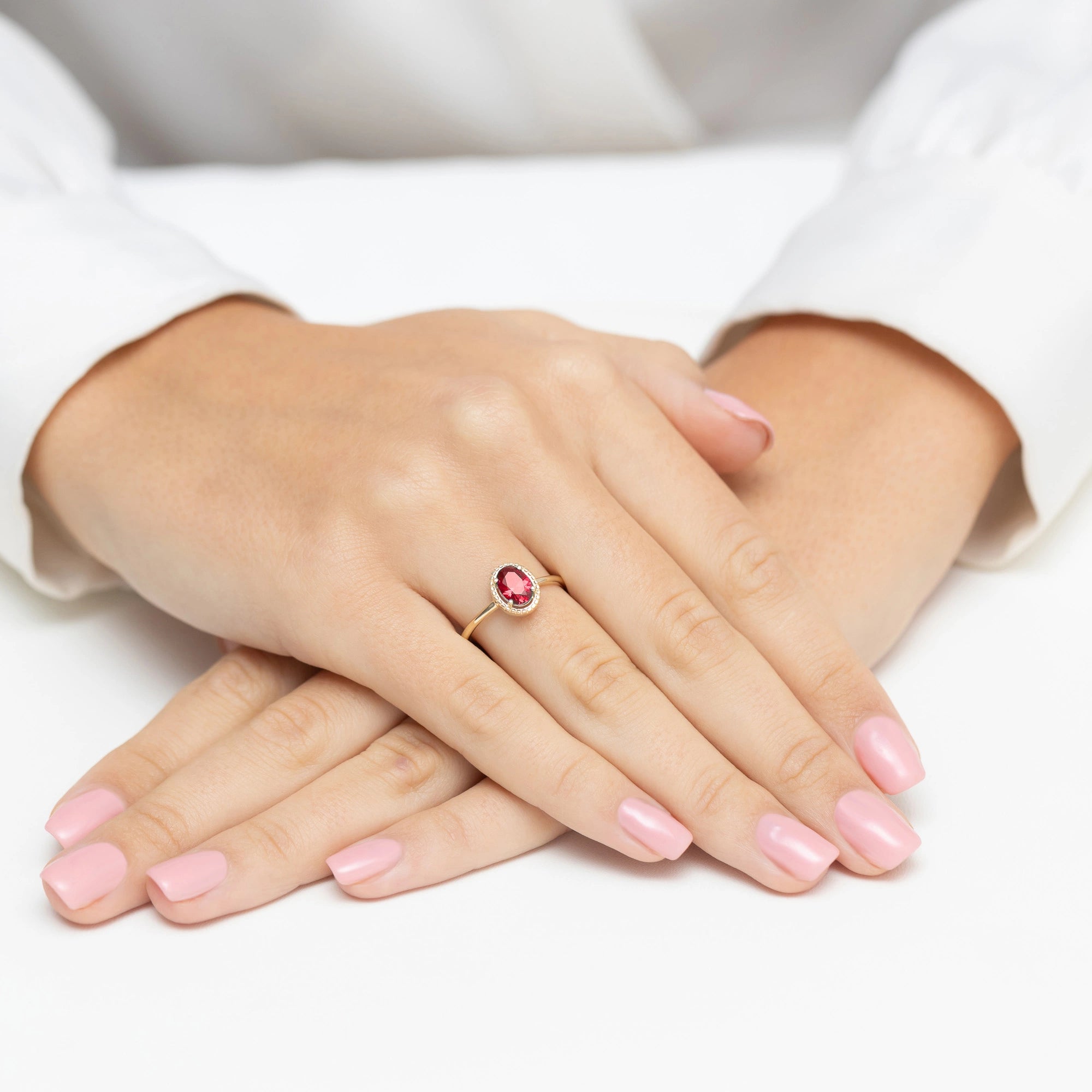 14k-gold-ring-with-red-zirconia-p173-585-c