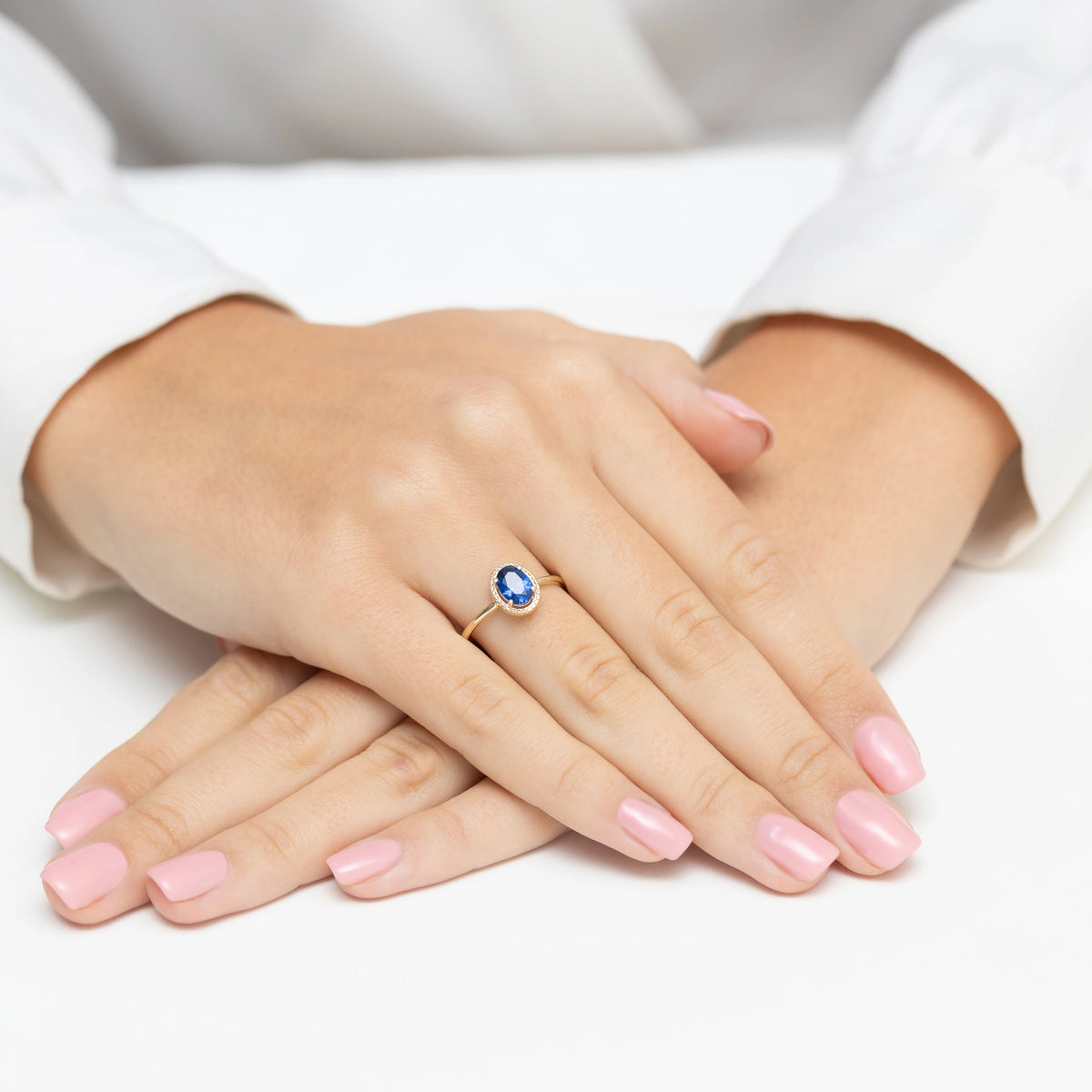 14k-Goldring-mit-blauem-Zirkonia-p173-585-n