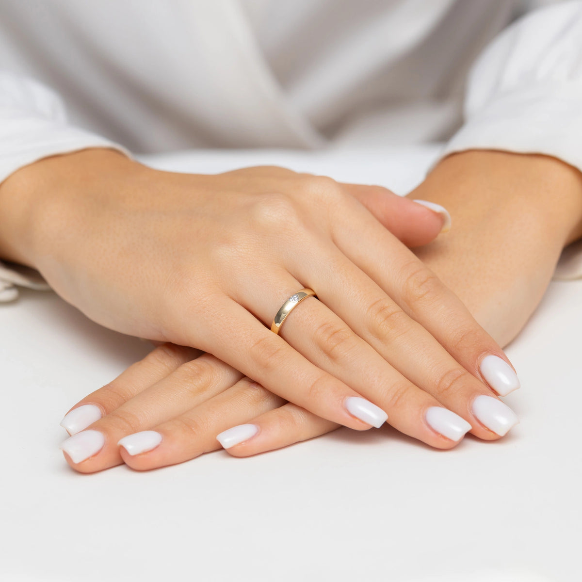 8k-gold-ring-with-zirconia-heart-p176-333-b