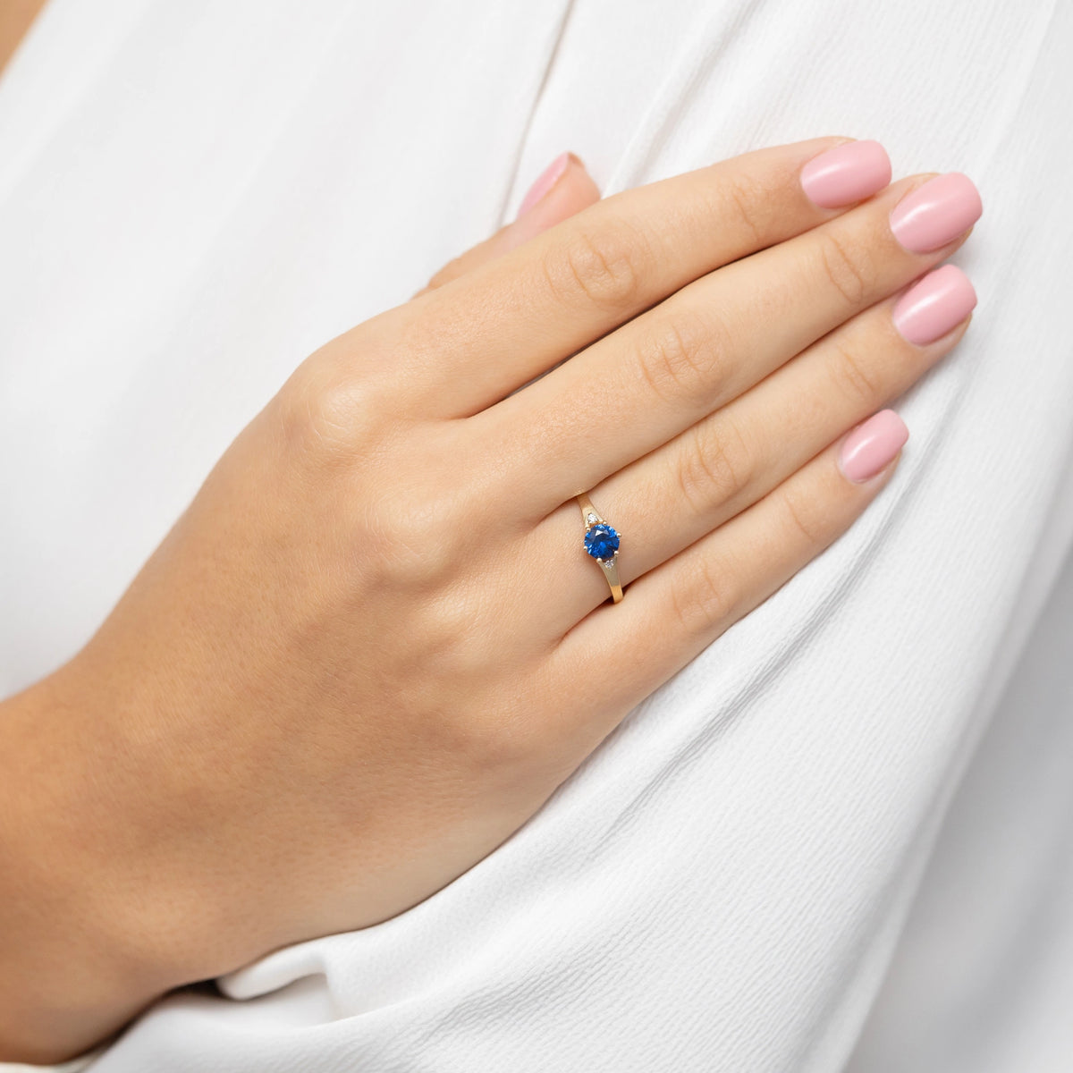 14-karat-goldring-mit-dunkelblauem-zirkonia-p177-585-g
