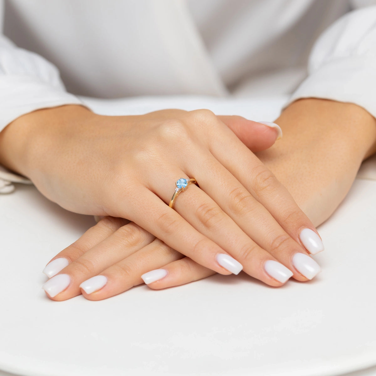 8k-goldring-mit-blauem-zirkonia-p192-333-n