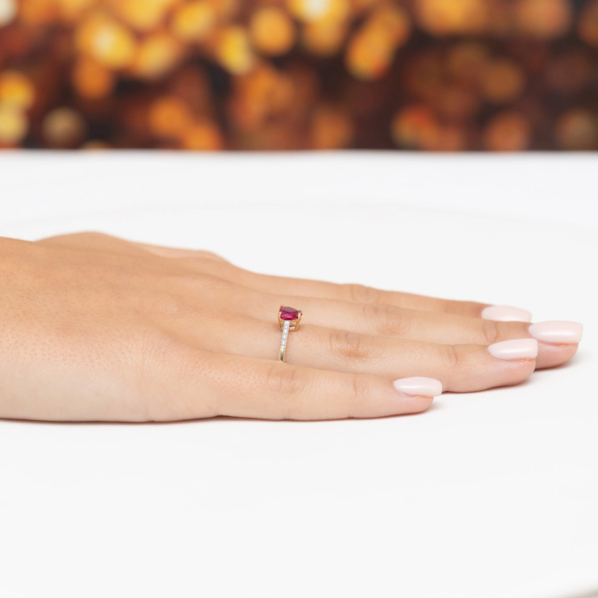 8k-gold-ring-with-red-zirconia-p194-333-c