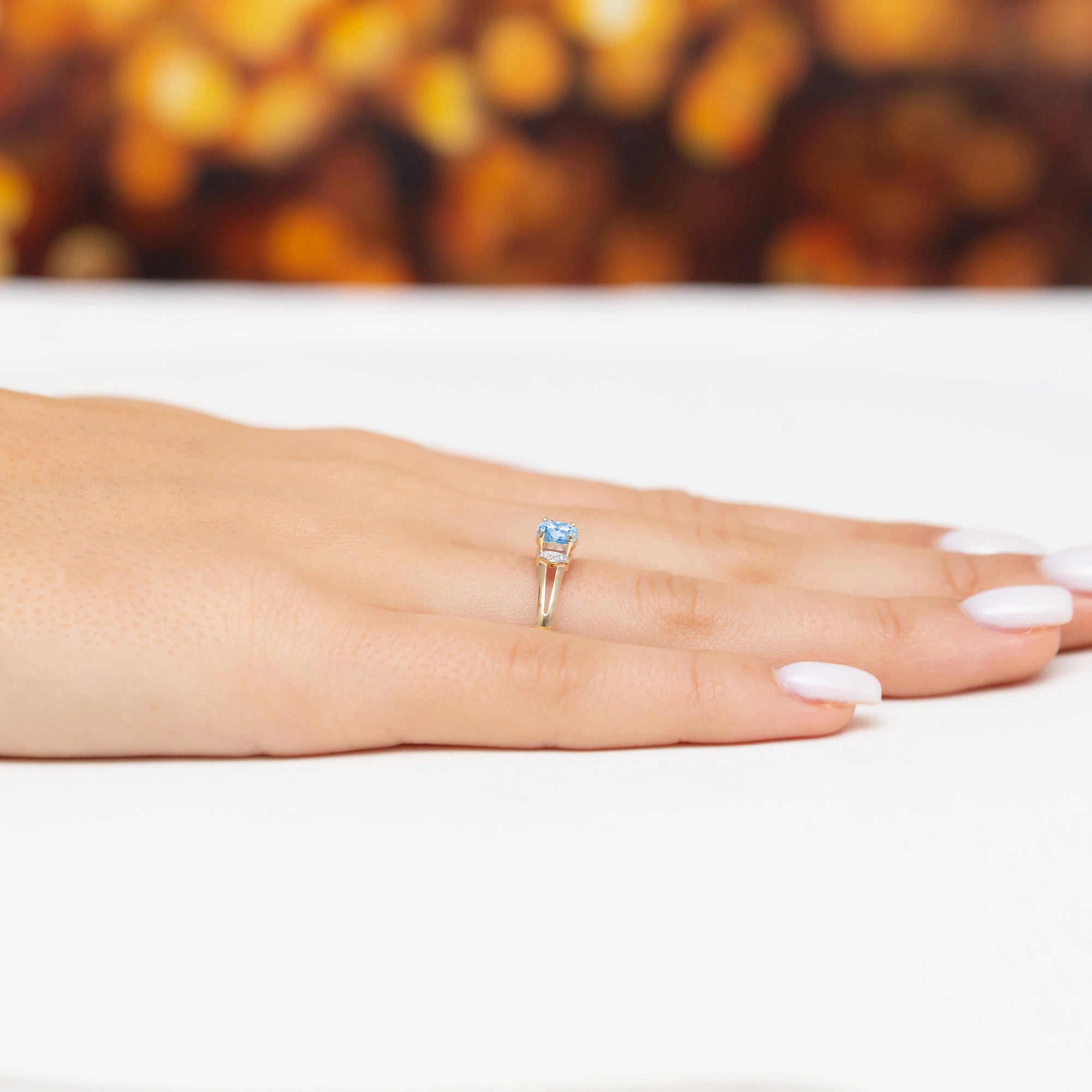 8k-gold-ring-with-dark-blue-zirconia-p195-333-n