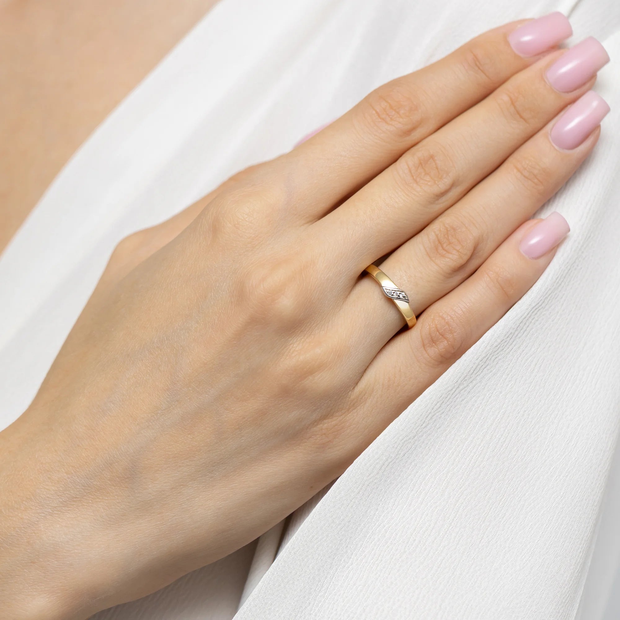 8k-gold-ring-with-zirconia-p208-333-b