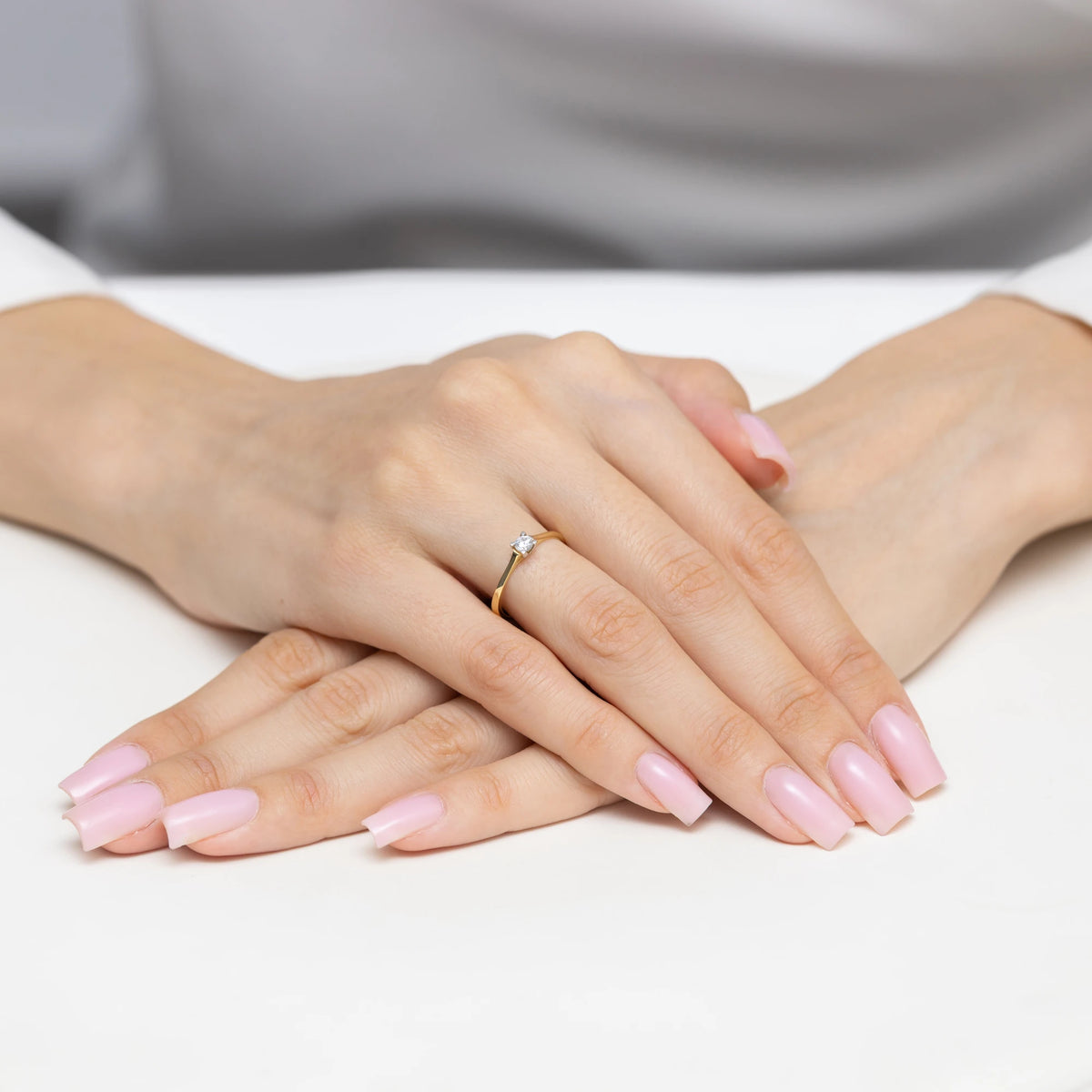 8k-gold-ring-with-zirconia-p215-333-b