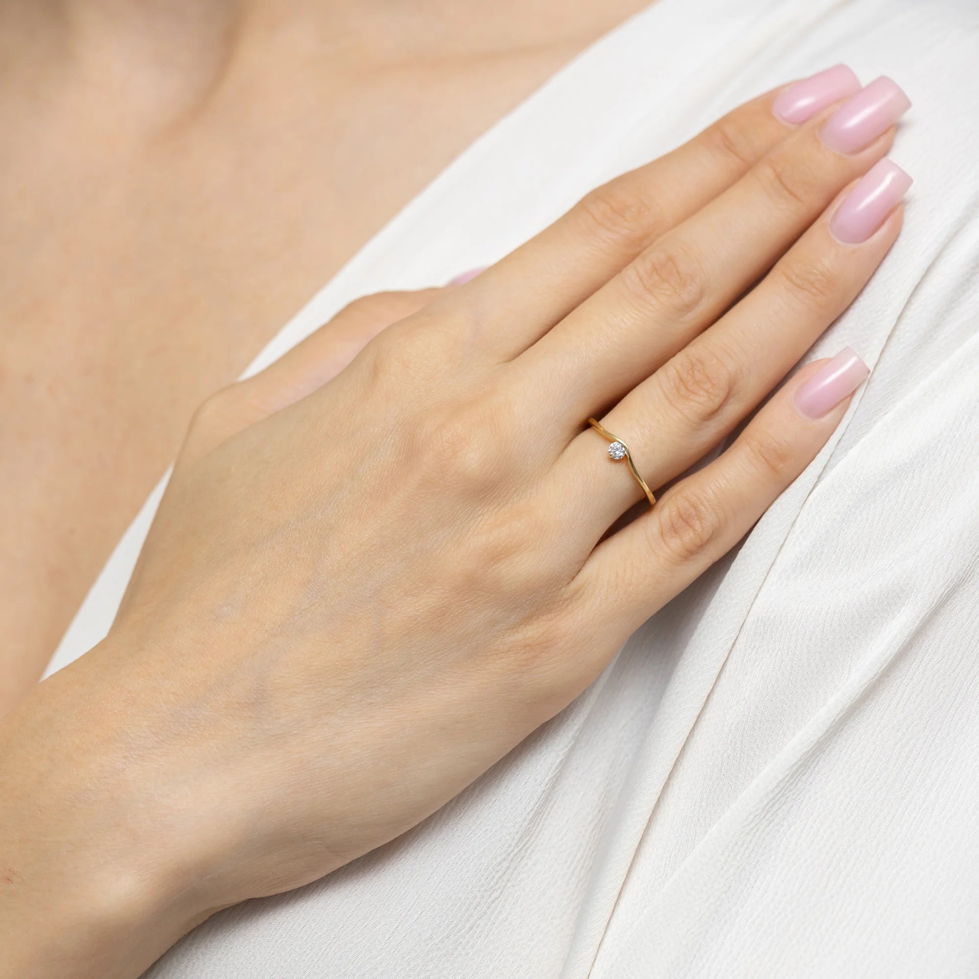 8k-gold-ring-with-zirconia-p218-333-b