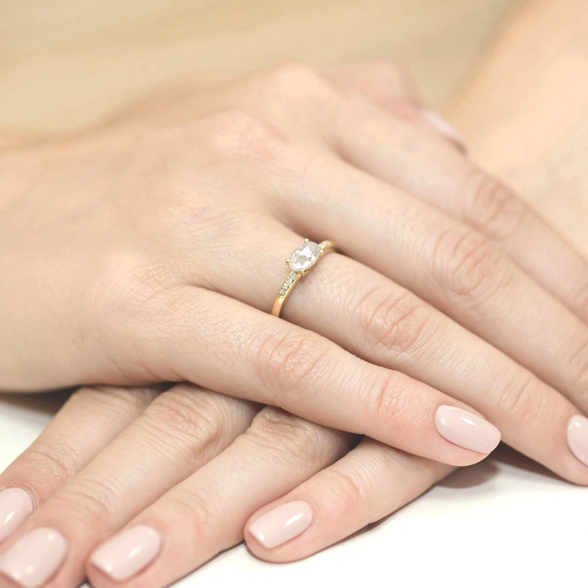Yellow Gold engagement ring with Oval 0.40 ct Central and 0.03 ct Sideline Lab-grown Diamonds - GREMARI fine jewelry