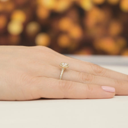 GREMARI 14K (585) Yellow Gold engagement ring with Round 0.50 ct Central and 0.241 ct Sideline Lab-grown Diamonds