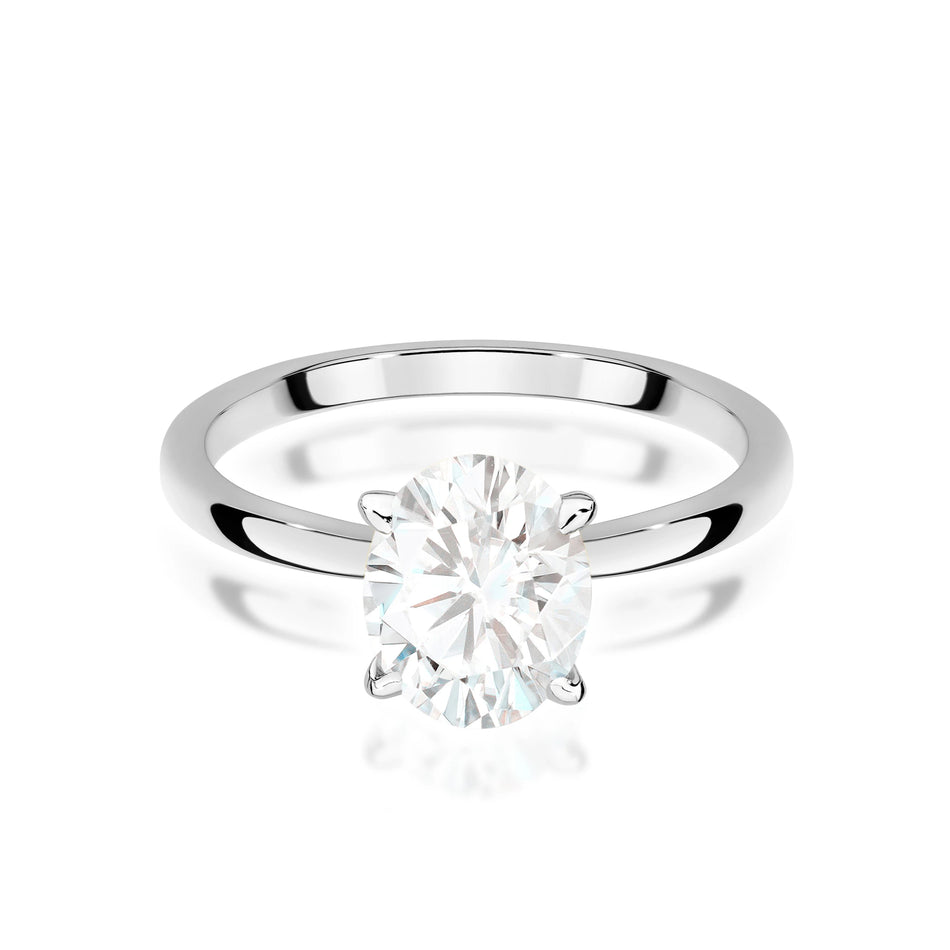 White Gold Ring with Oval 1,50ct Lab-grown Diamond
