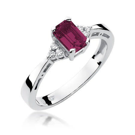 gold-ring-with-0-80ct-ruby-and-diamonds-w0002-rur-01