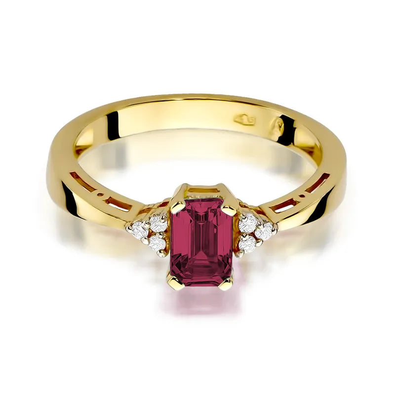 gold-ring-with-0-80ct-ruby-and-diamonds-w0002-rur-01