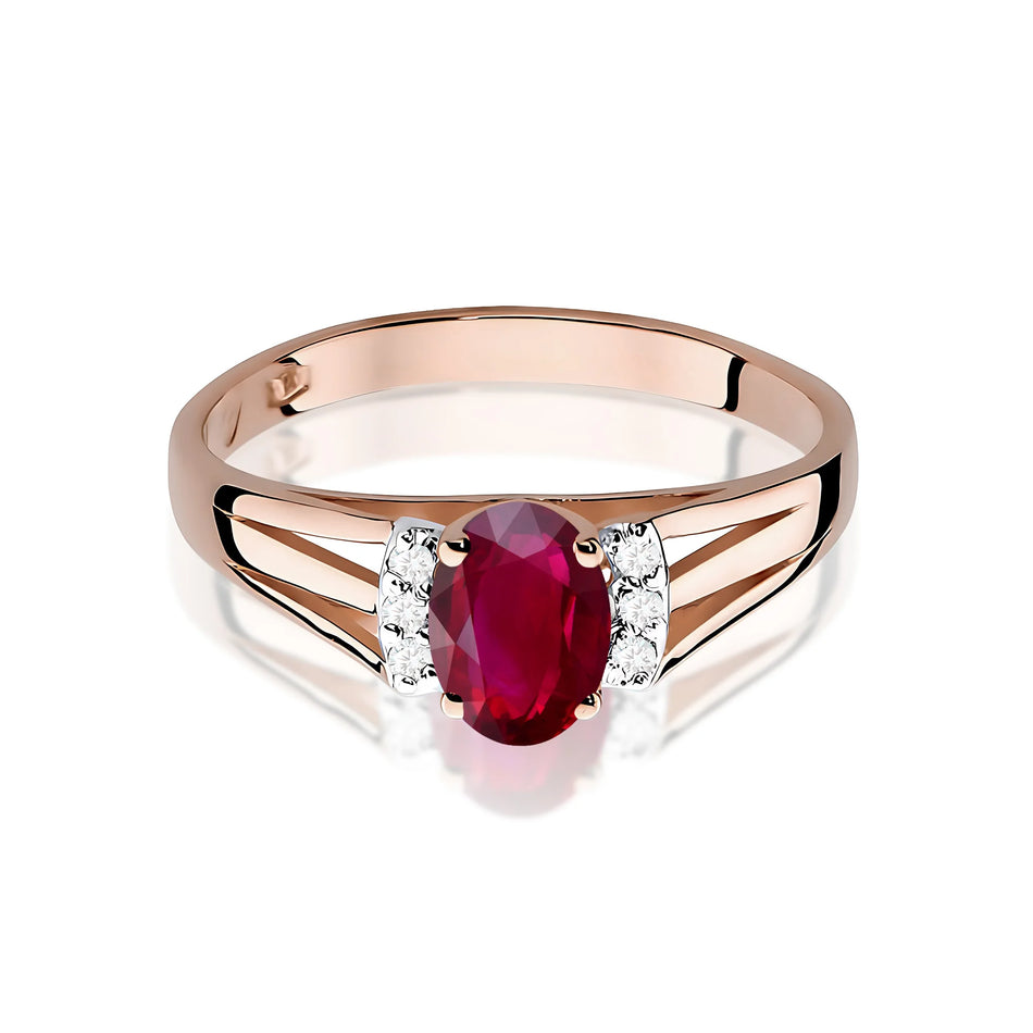 Gold Ring with 0.60ct Ruby and Diamonds