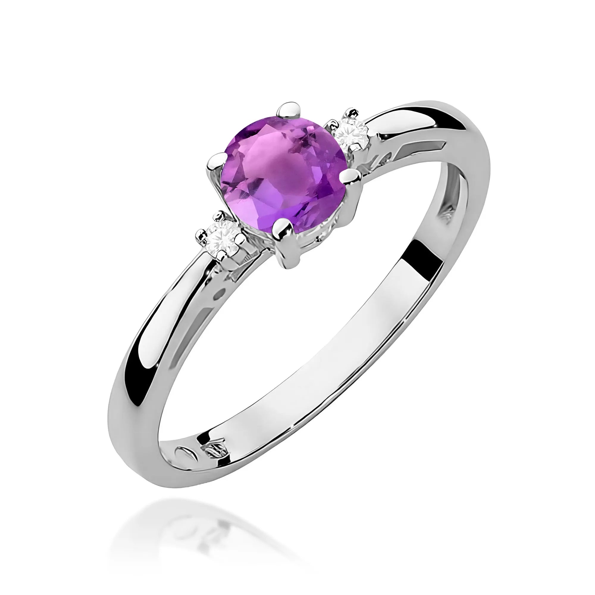 gold-ring-with-0-50ct-amethyst-and-diamonds-w0010-amv-01