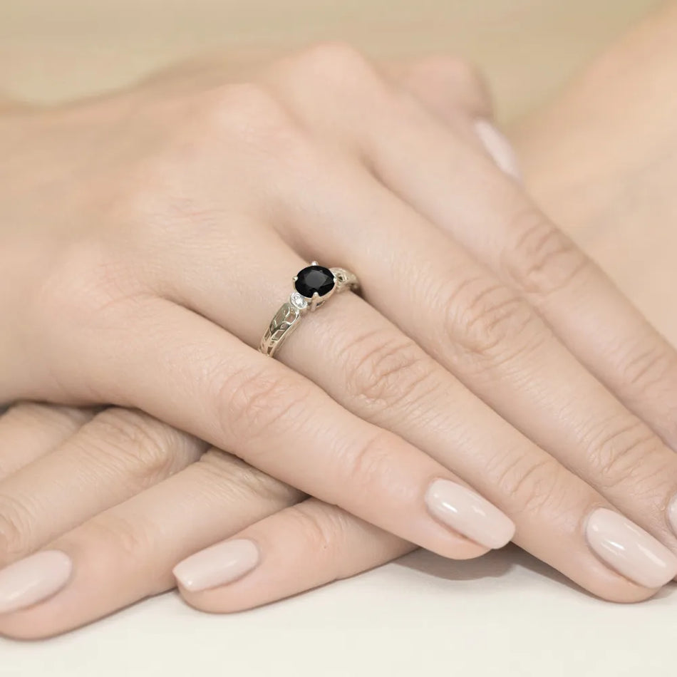 goldring-mit-0-50ct-schwarzen-und-0-02ct-diamanten-w0014-dib-01