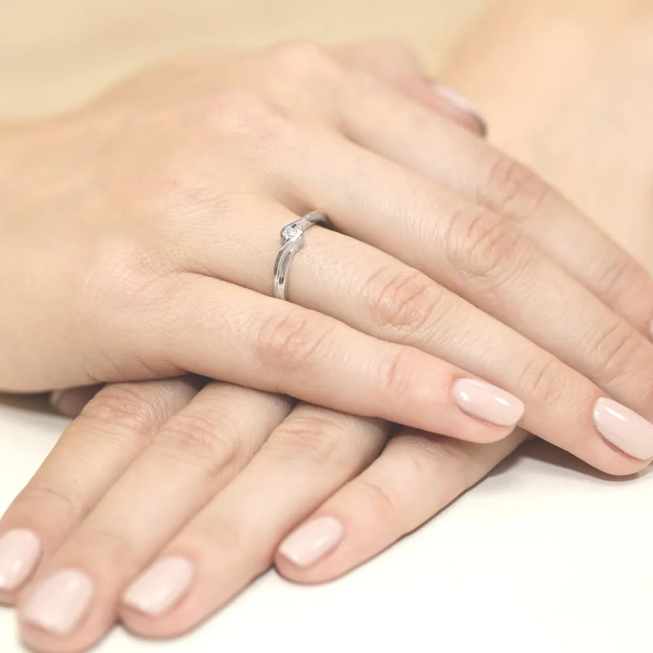 goldring-mit-0-05ct-diamant-w0027-diw-01