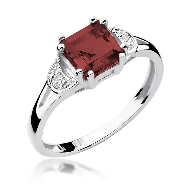 gold-ring-with-1-30ct-garnet-and-0-06ct-diamonds-w0040-gar-02