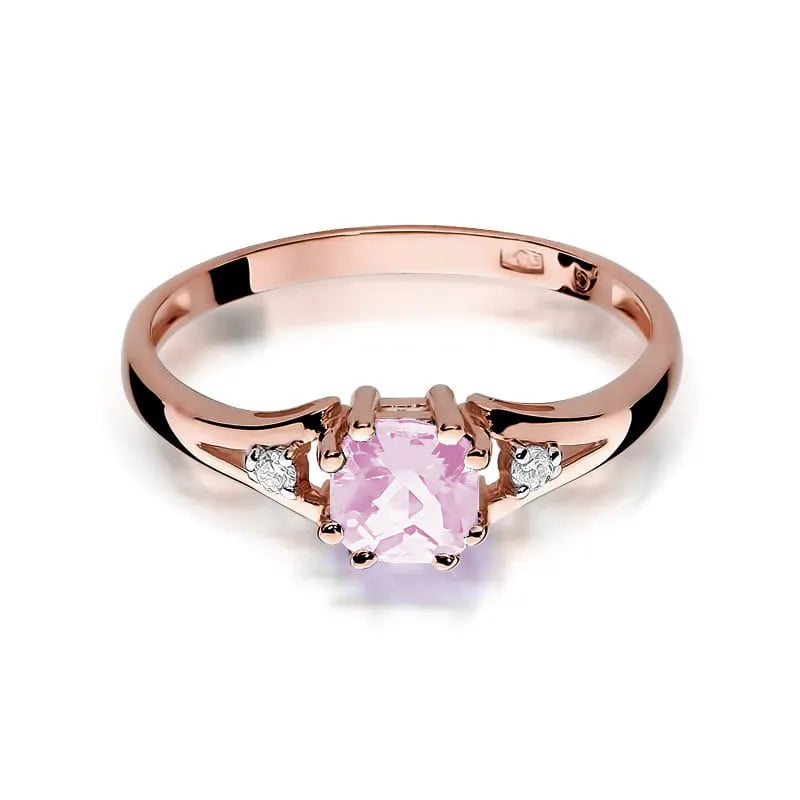 gold-ring-with-0-65ct-pink-topaz-and-0-029ct-diamonds-w0044-top-01