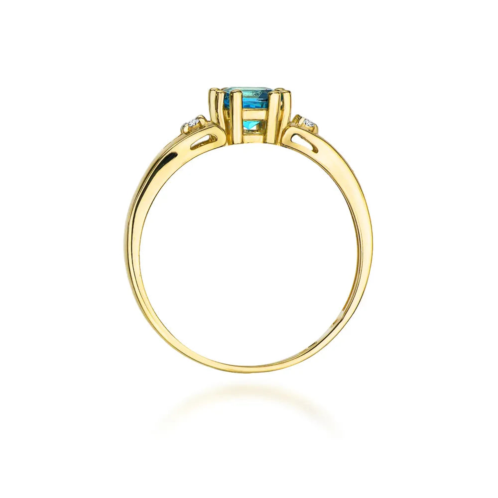gold-ring-with-0-70ct-topaz-and-0-029ct-diamonds-w0044-tob-01