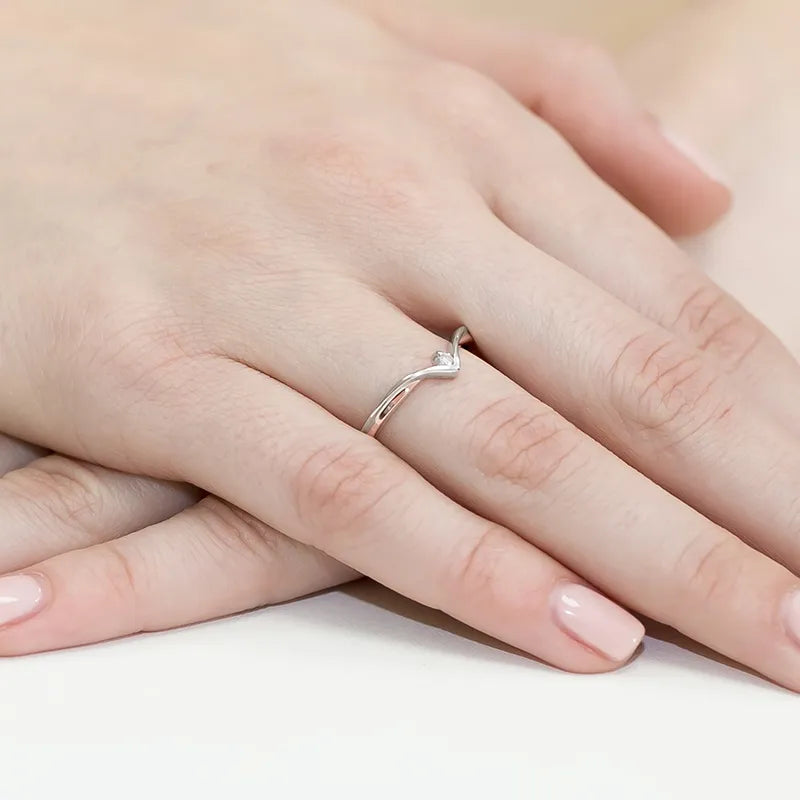 gold-ring-with-0-04ct-diamond-w0051-diw-01