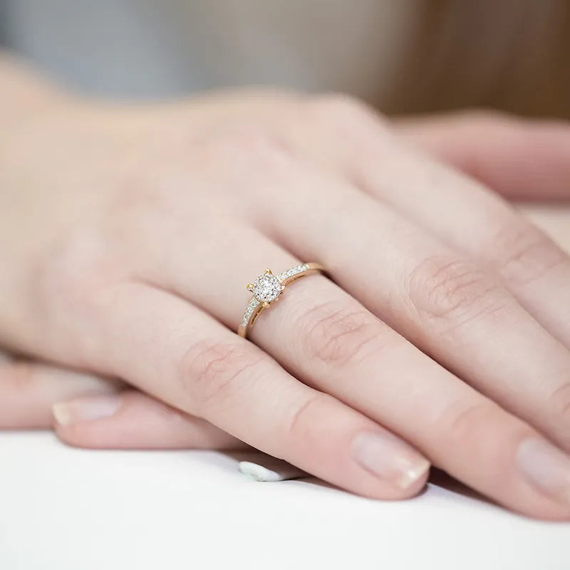 gold-ring-with-0-04ct-and-0-08ct-diamonds-w0055-diw-01