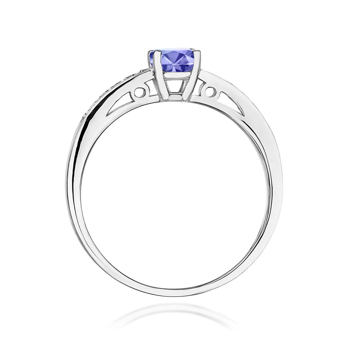 Ring mit diamantbesetzten Ringschultern aus 585er Weißgold mit 0,50 ct Tansanit und 0,05 ct Diamanten