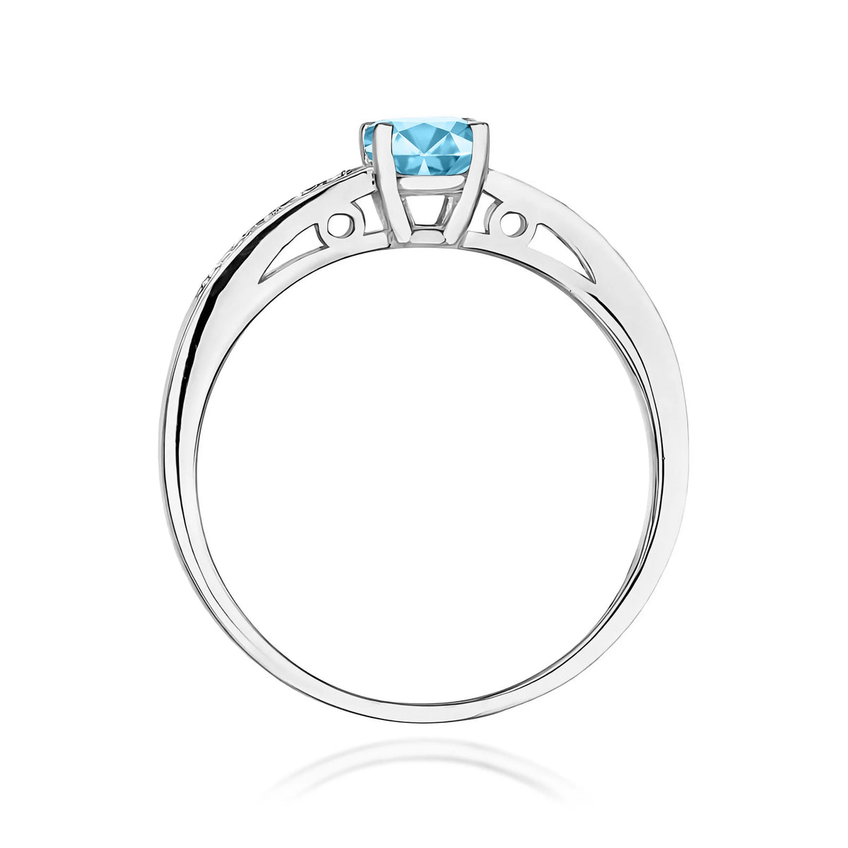 Ring mit diamantbesetzten Ringschultern aus 585er Weißgold mit 0,50 ct Swiss-Blue-Topas und 0,05 ct Diamanten