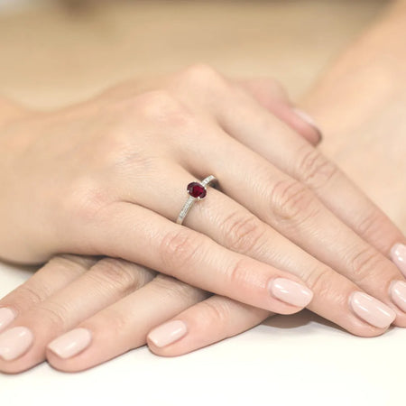 gold-ring-with-0-50ct-rhodolite-and-0-05ct-diamonds-w0067-rhr-01