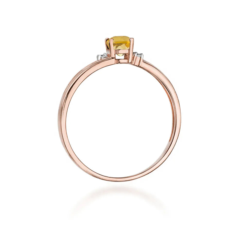 gold-ring-with-0-60ct-citrin-and-0-029ct-diamonds-w0068-ciy-01