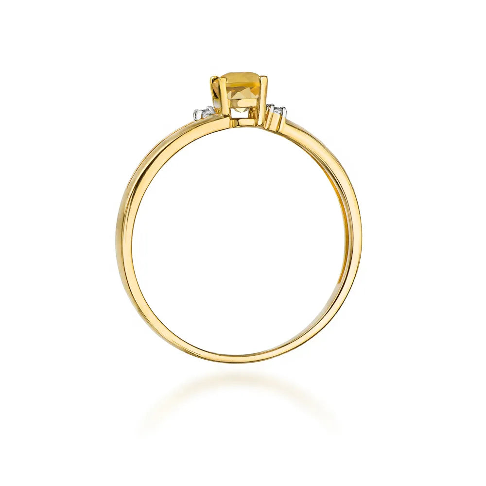 gold-ring-with-0-60ct-citrin-and-0-029ct-diamonds-w0068-ciy-01
