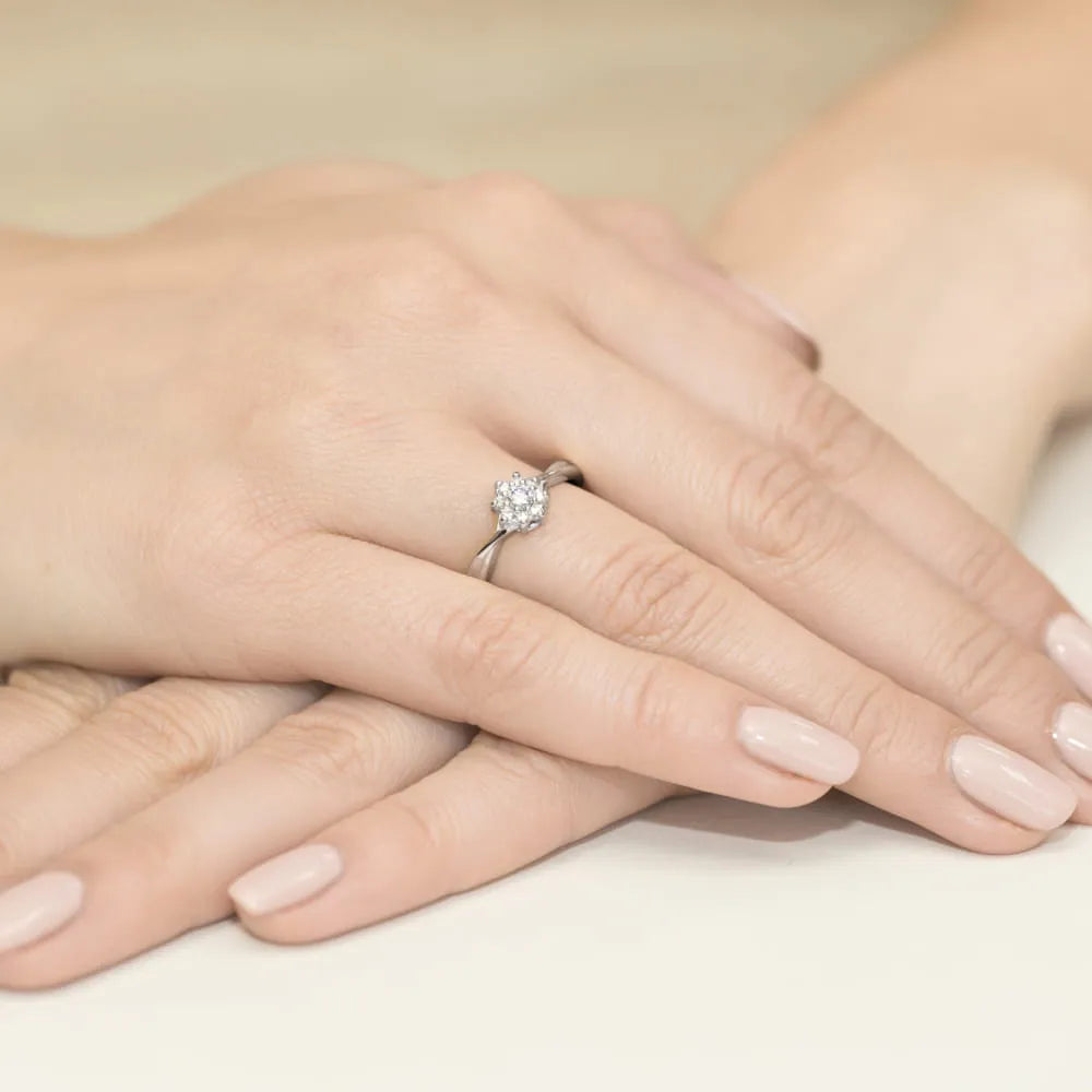 gold-ring-with-0-10ct-diamond-and-diamonds-w0072-diw-01