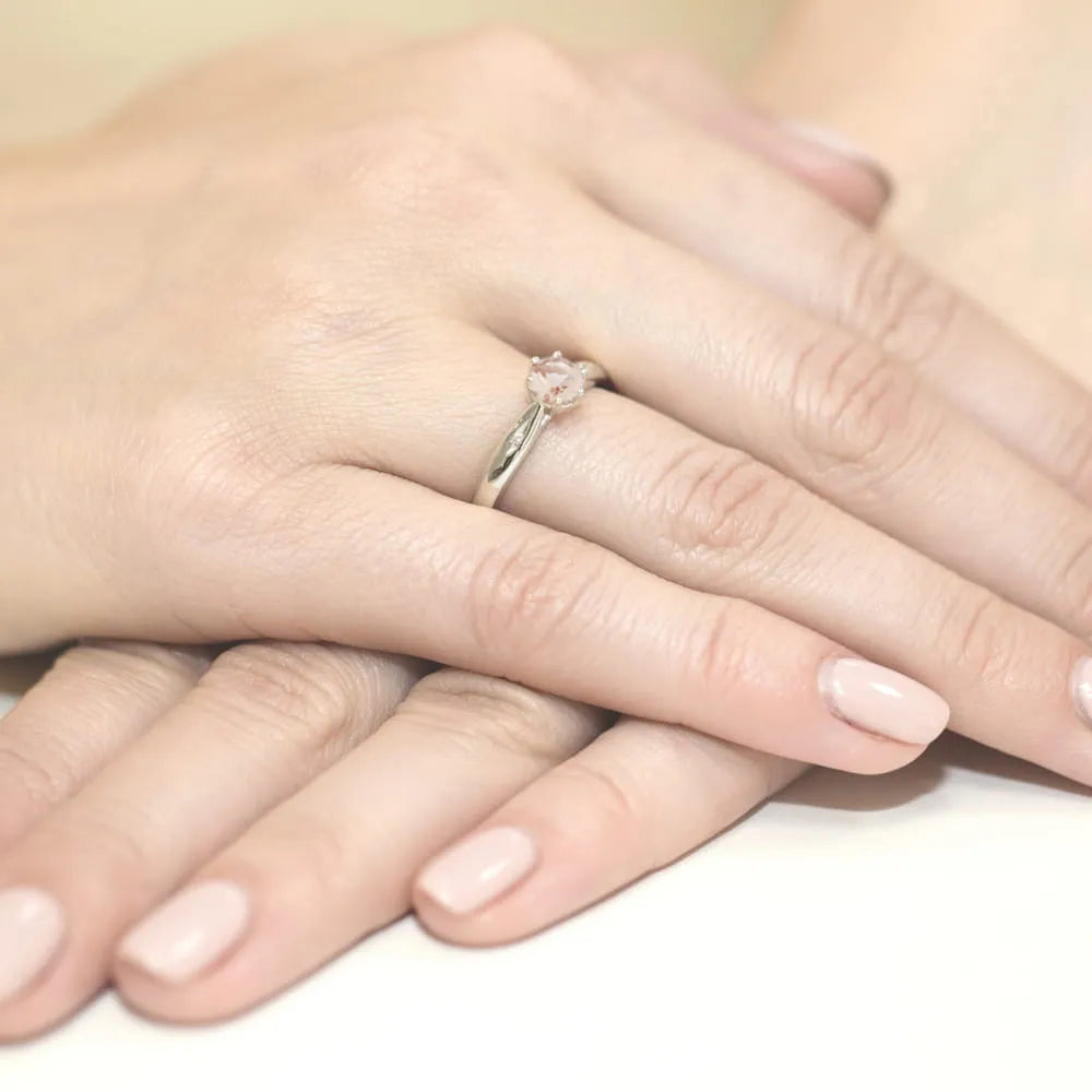 goldring-mit-0-40ct-morganit-und-0-01ct-diamanten-w0074-mop-01