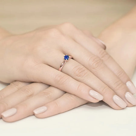 gold-ring-with-0-50ct-sapphire-and-diamonds-w0074-sab-01