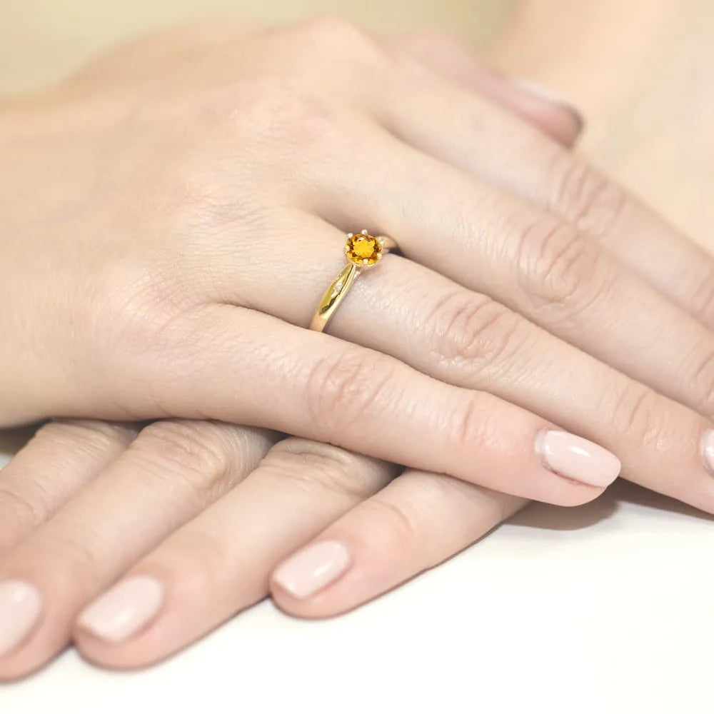 goldring-mit-0-50ct-citrin-und-diamanten-w0074-ciy-01