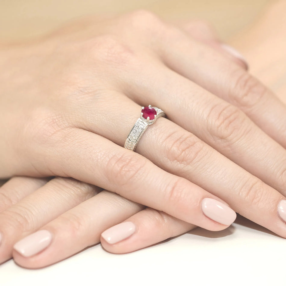 gold-ring-with-0-60ct-ruby-and-diamonds-w0075-rur-01