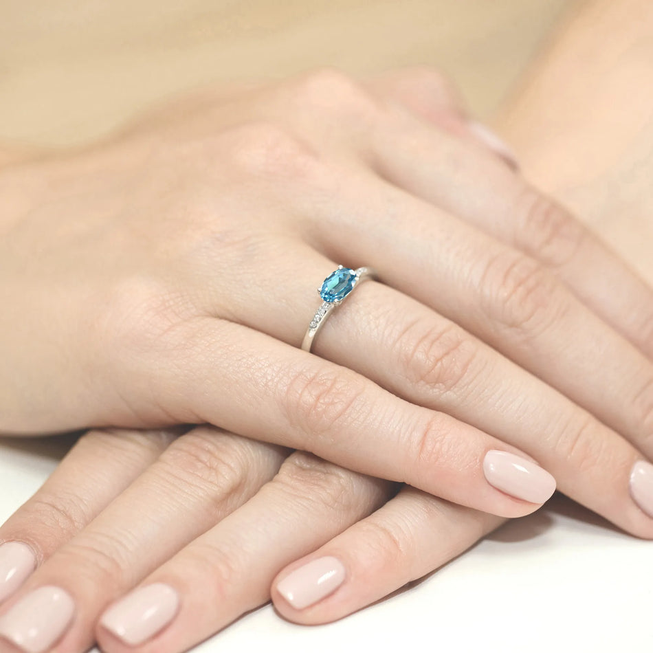goldring-mit-0-50ct-topas-und-0-03ct-diamanten-w0077-tob-01